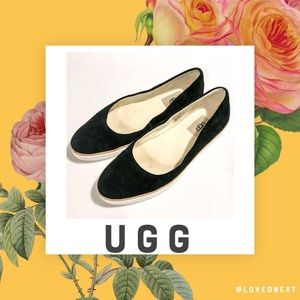 UGG ‘Kammi’ black suede flats / sneakers